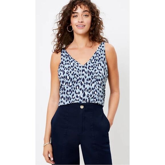 Loft Leopard Print V-neck Shell Size Medium Petite - Picture 1 of 9